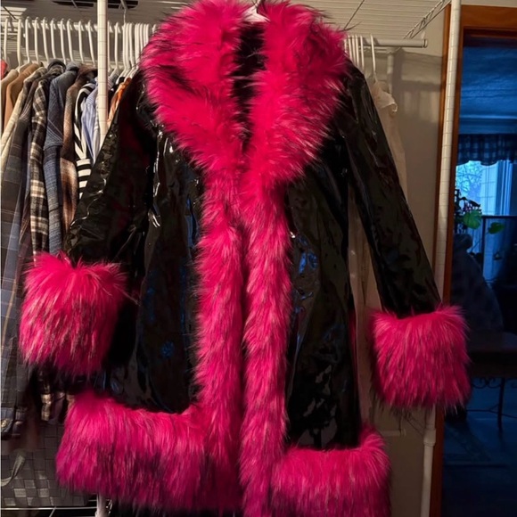 Dolls Kill Jackets & Blazers - Dolls Kill Black Vinyl Trench with Hot Pink Faux Fur Trim